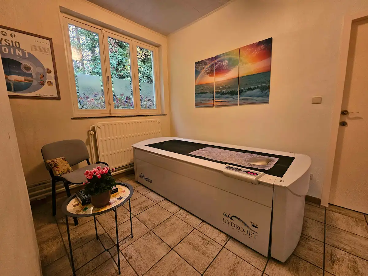 Hydrojet massagetafel bij Kine Kompas Tremelo